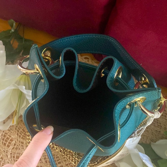 Anna Paola Italian Leather Bucket Bag + Crossbody Bag, Teal - Picture 4 of 16